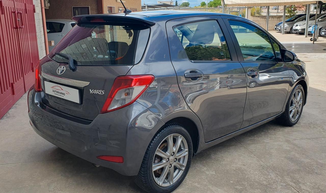 Toyota Yaris 1.4 D-4D 5 porte Lounge