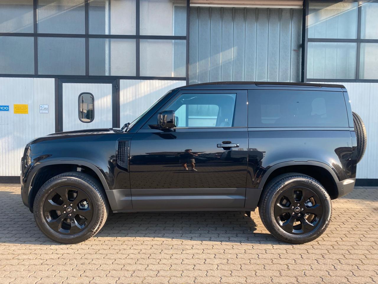 Land Rover Defender 90 3.0D I6 200 CV AWD Auto SE