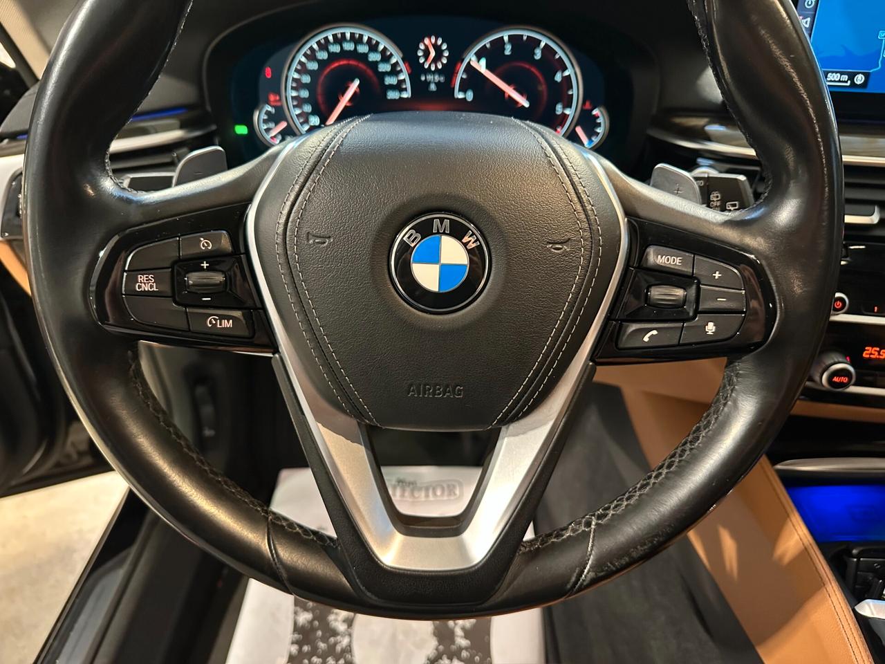 Bmw 520 d xDrive Touring Luxury - LUCI AMBIENTE RETROCAMERA