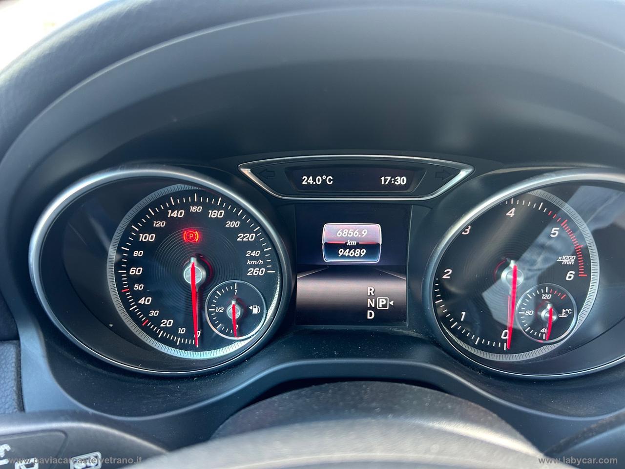MERCEDES-BENZ GLA 220 d Automatic 4Matic Premium