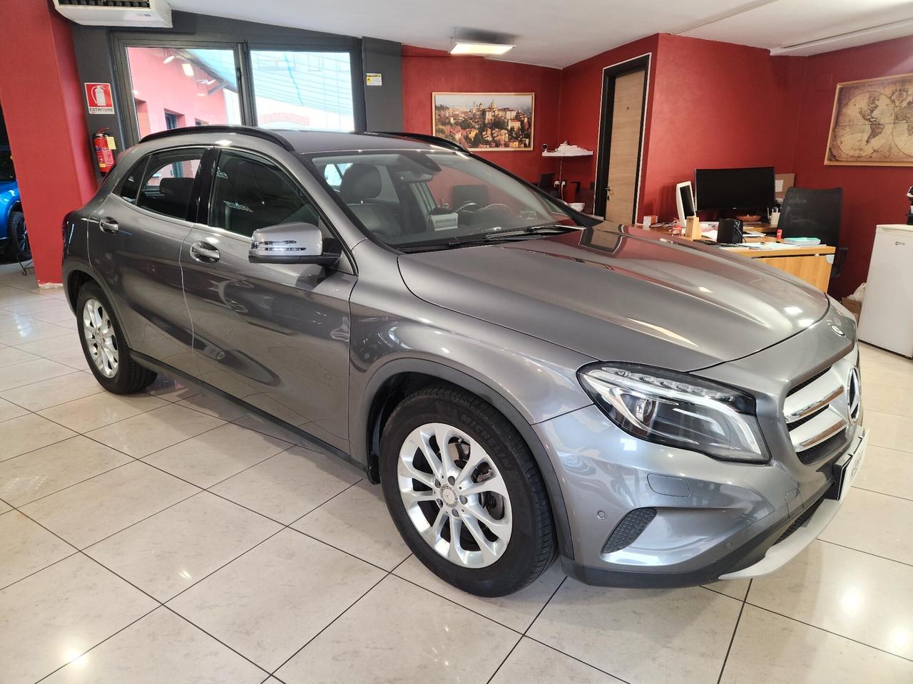 Mercedes-benz GLA