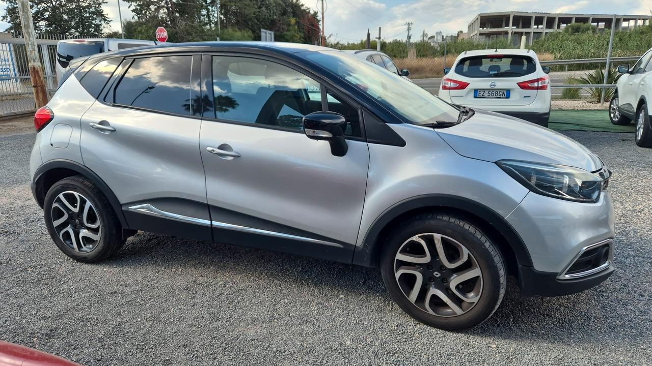 Renault Captur 2015 - 1.5dCi LB AUTOMOBILI