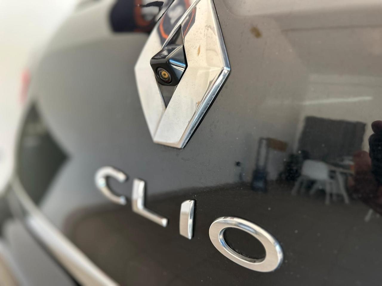 Renault Clio dCi 8V 90 CV 5 porte Moschino Intens Full 2019