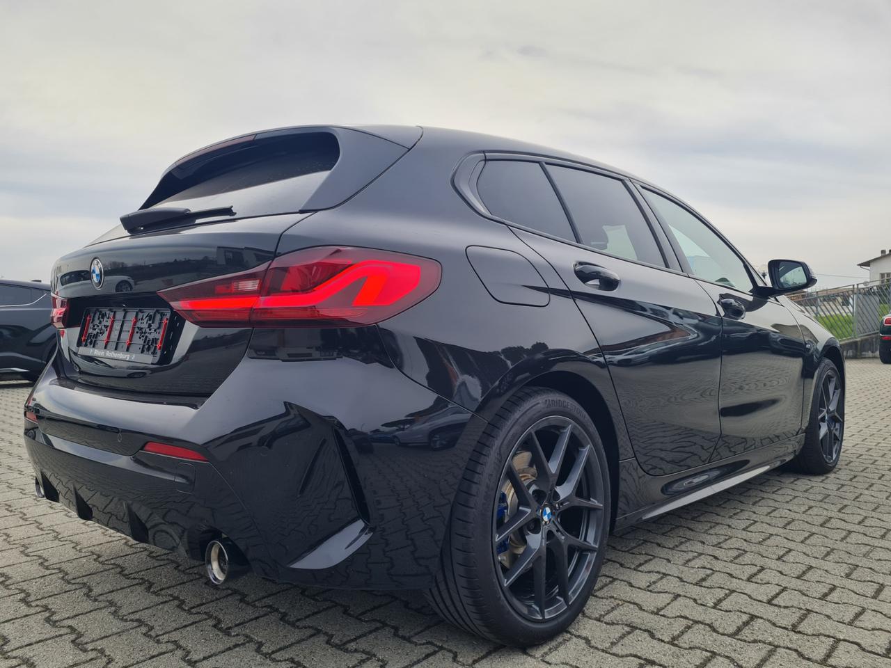 Bmw 118 118d 5p. Msport