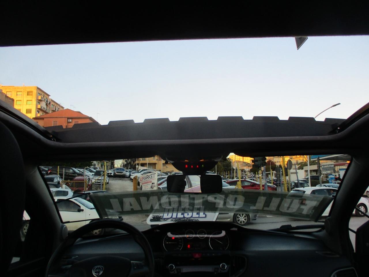 Lancia Ypsilon 1.3 MJT STRAFULL (TETTO APRIBILE)