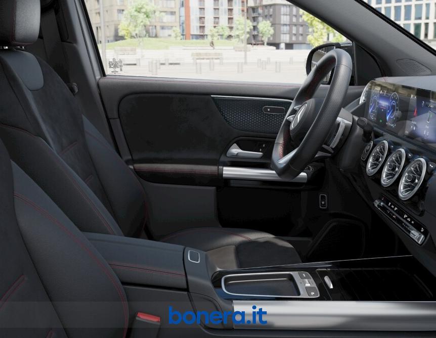 Mercedes EQA 300 AMG Line Advanced 4Matic