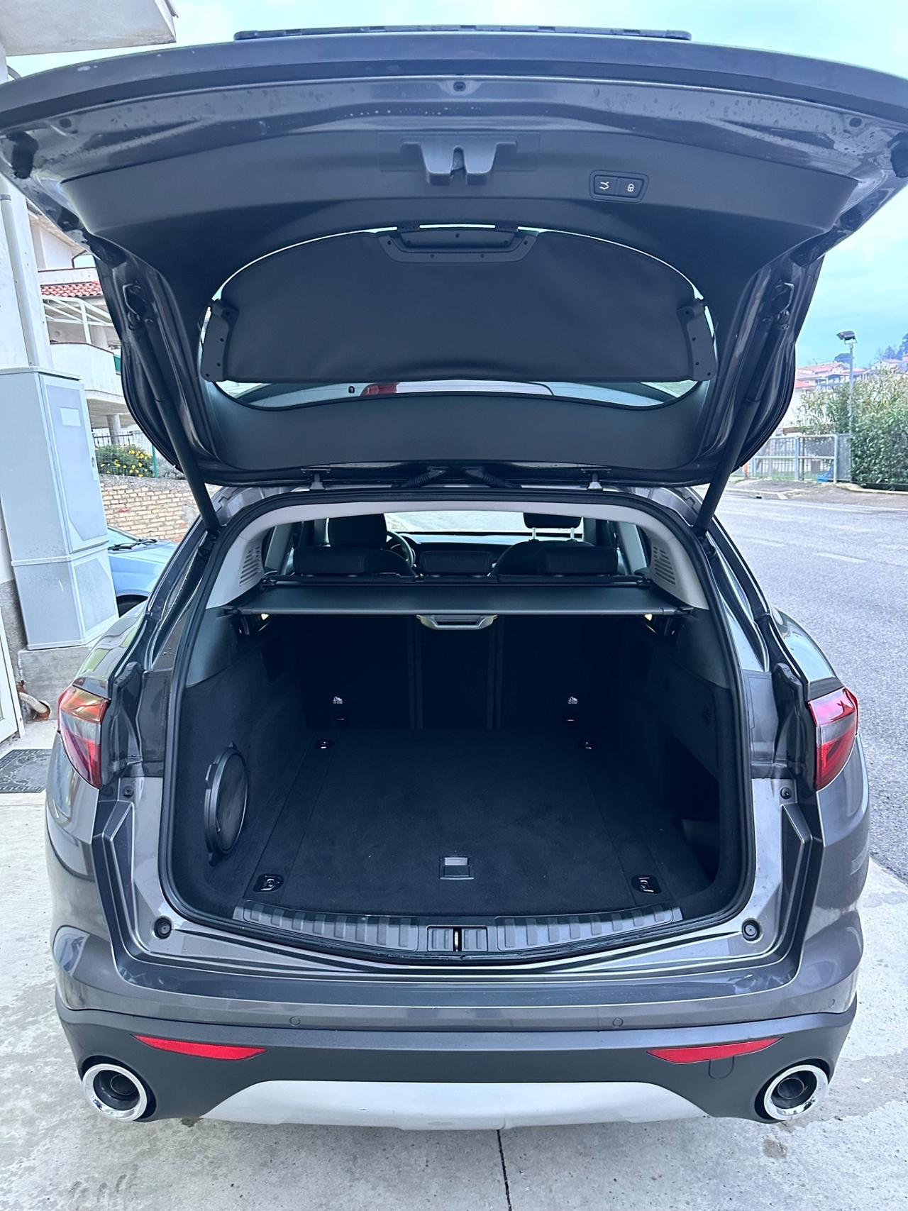 Alfa Romeo Stelvio 2.2 Turbodiesel 190 CV AT8 Q4 Business