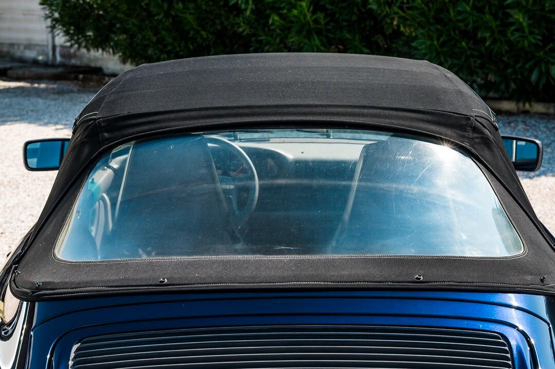 Porsche 911 964 Carrera Cabriolet