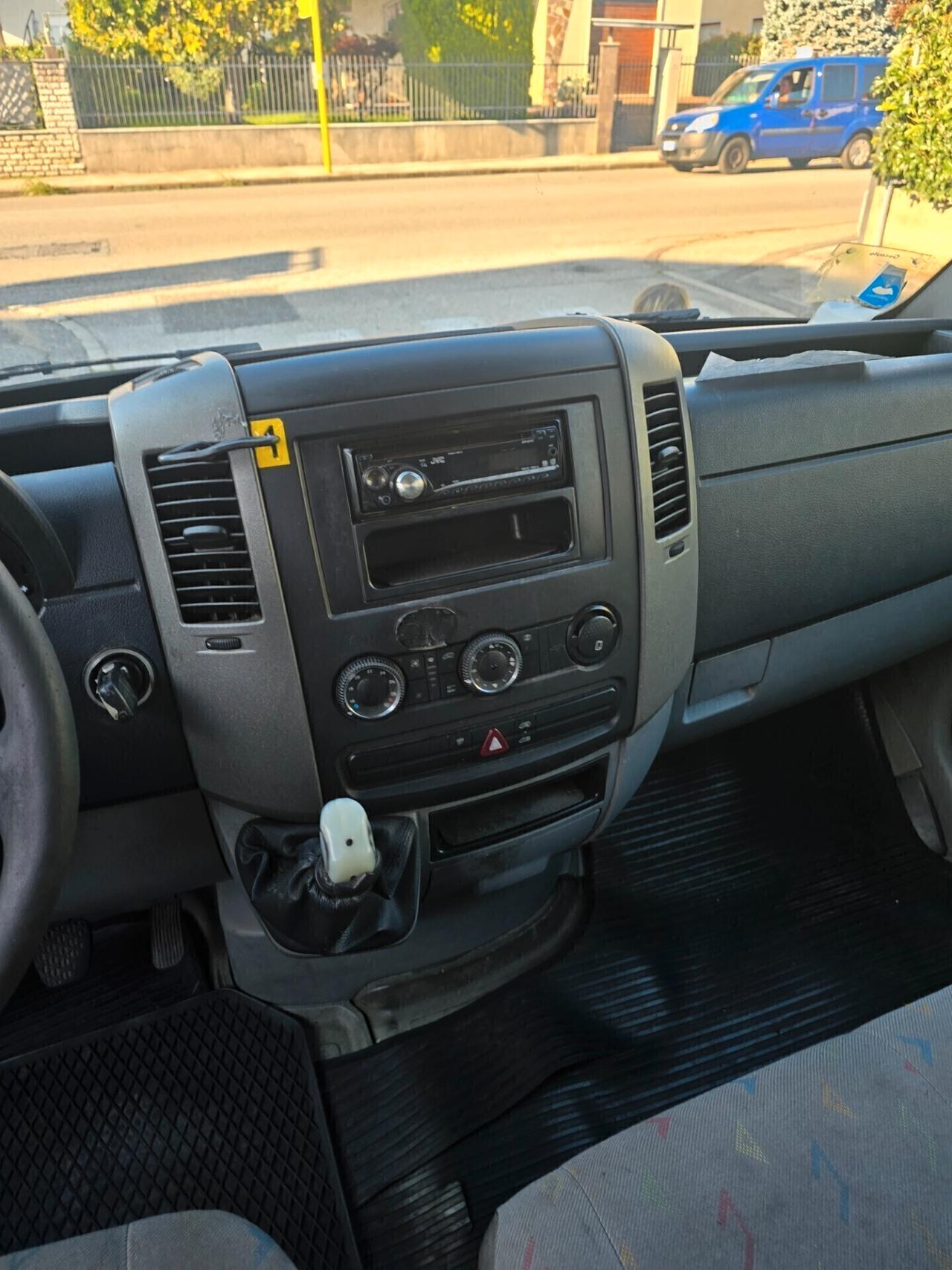 Volkswagen Crafter 2.5 DIESEL 110 CAVALLI 6 MARCE - 2009