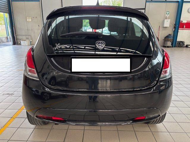 LANCIA Ypsilon 1.2 69 CV 5 porte GPL Ecochic Gold