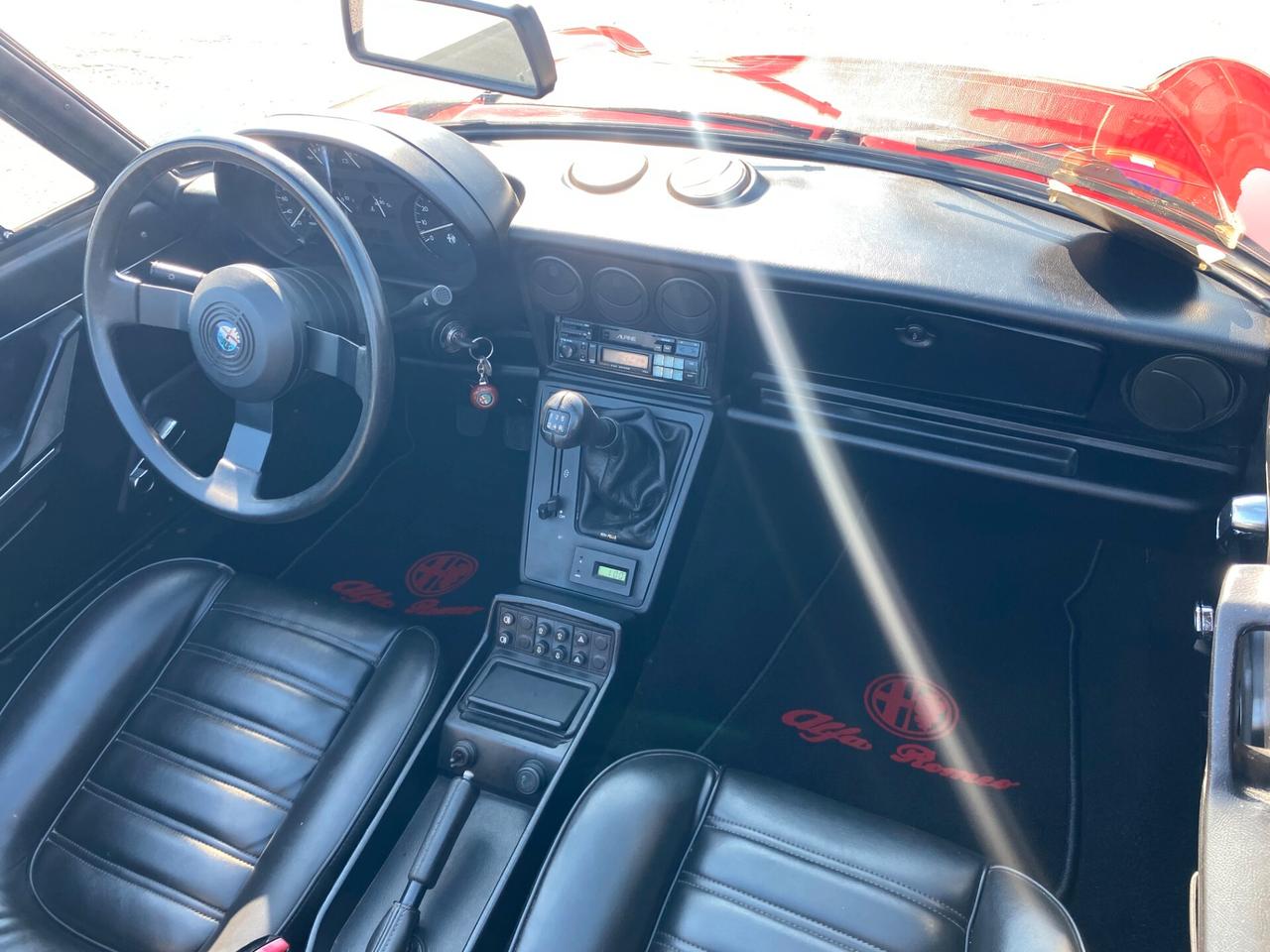 Alfa Romeo Spider DUETTO TARGA ORO