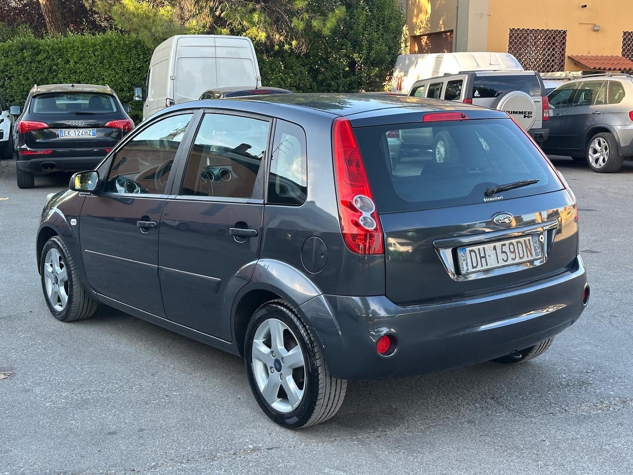 Ford Fiesta 1.2 16V 5p. Ghia X Neopatentati