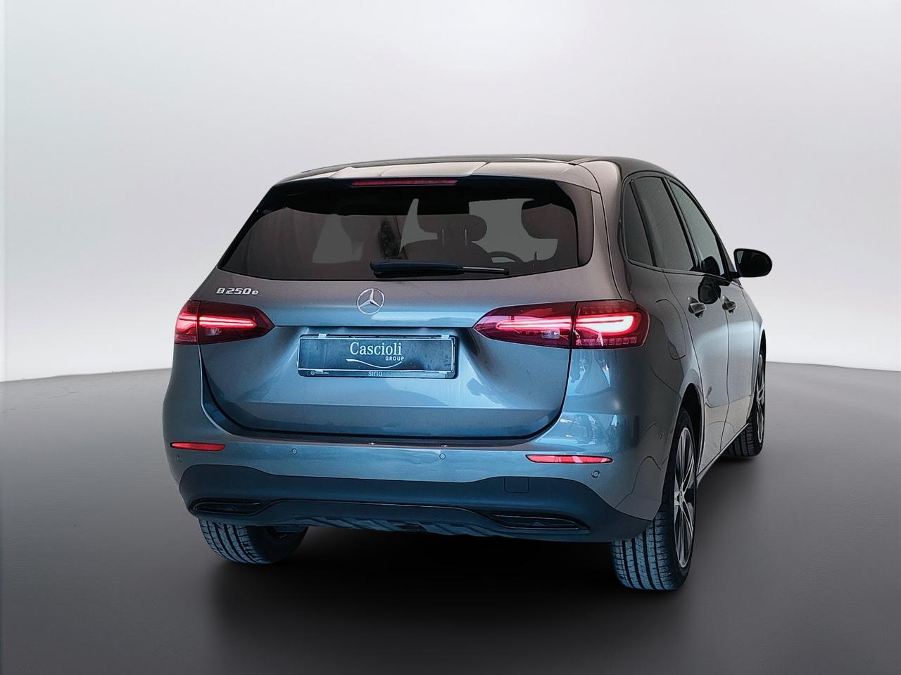 Mercedes-Benz Classe B - W247 2023 - B 250 e phev Progressive Advanced auto