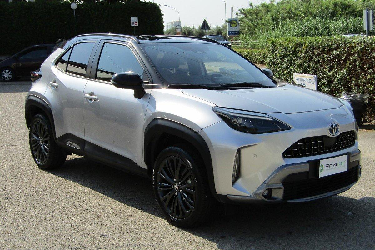 TOYOTA Yaris Cross 1.5 Hybrid 5p. E-CVT AWD-i Adventure