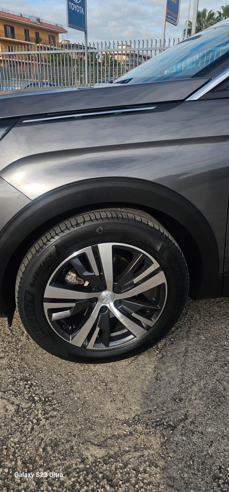 Peugeot 3008 allure Pack 130 CV hdi cambio automatico at8