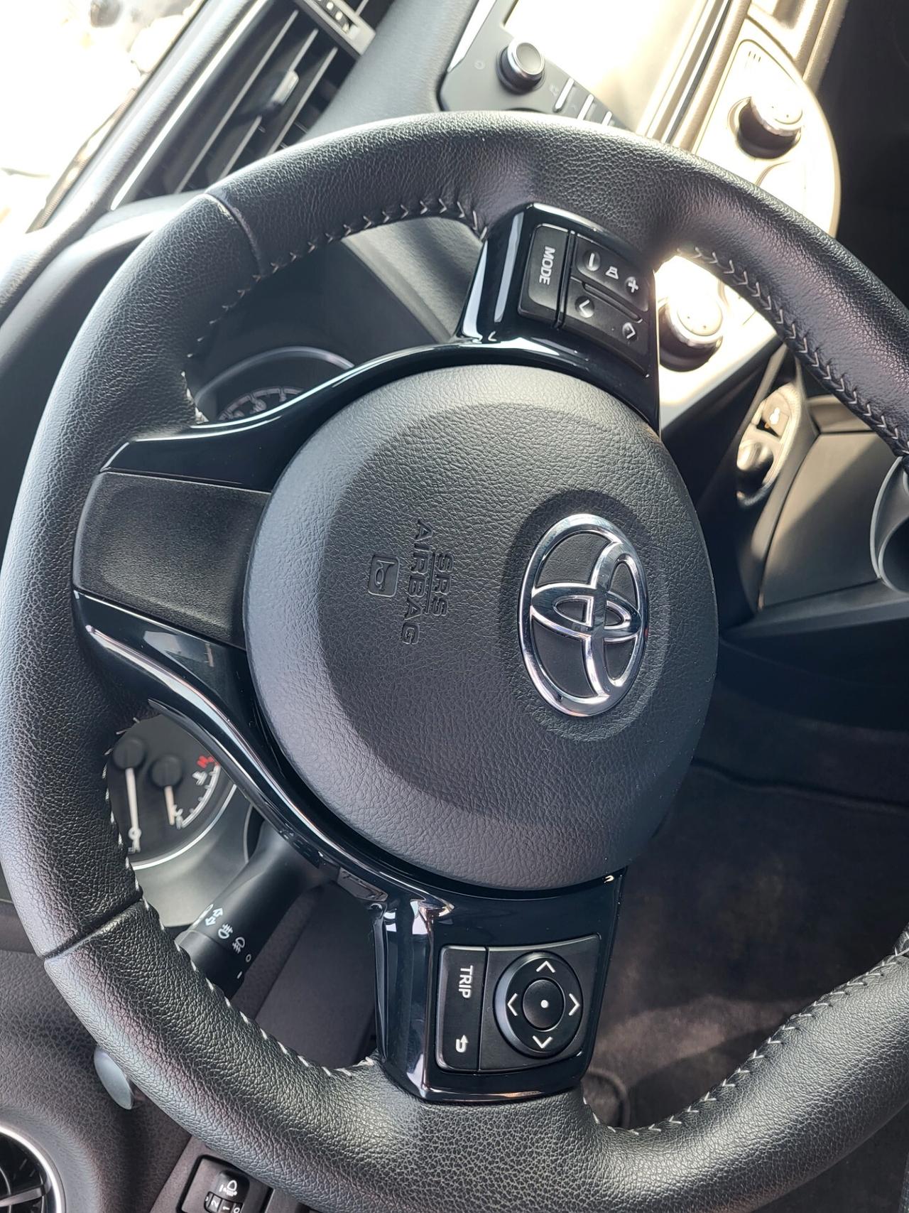 Toyota Yaris 1.0 5 porte Business