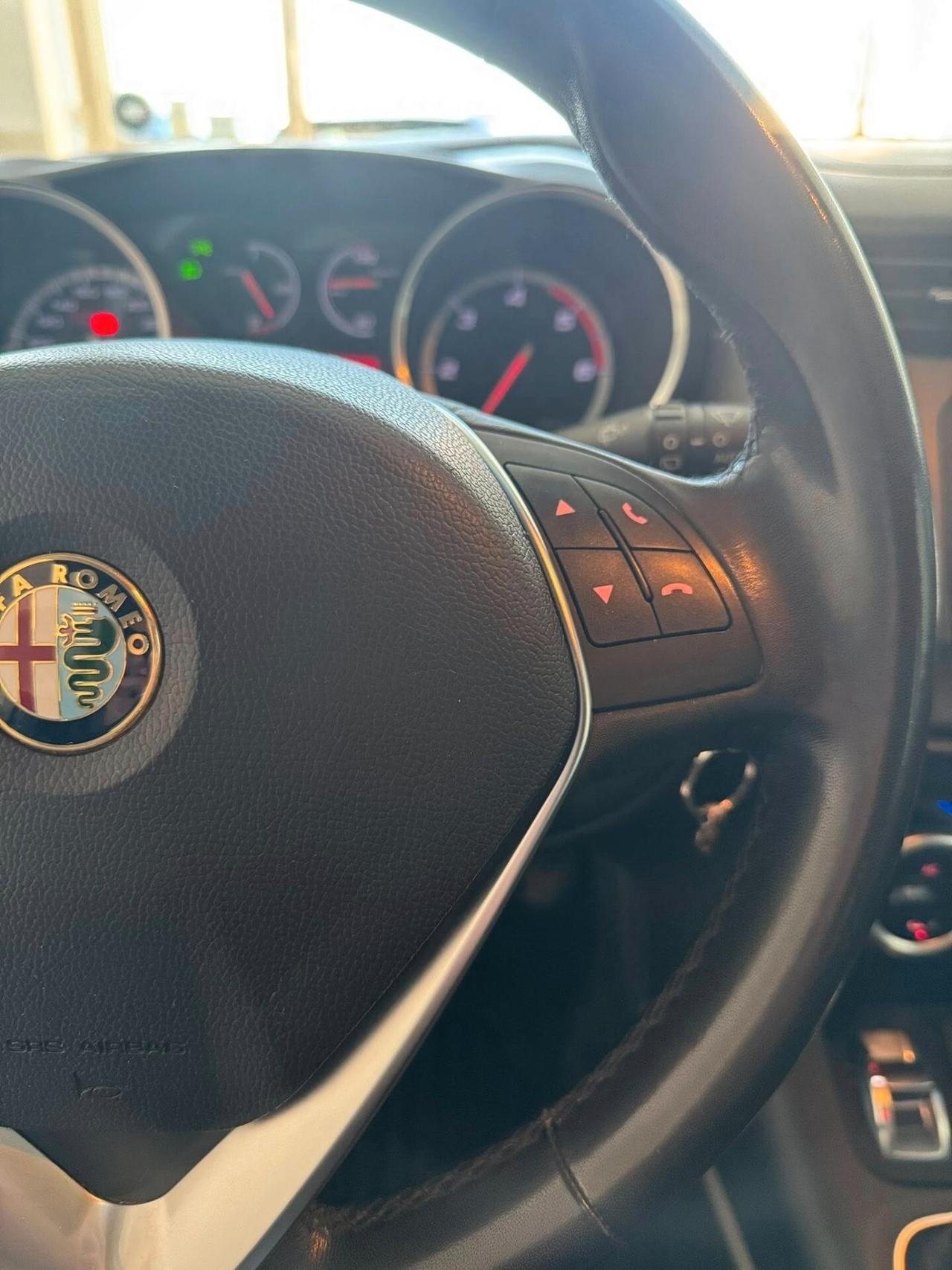Alfa Romeo Giulietta 1.6 JTDm-2 105 CV Exclusive