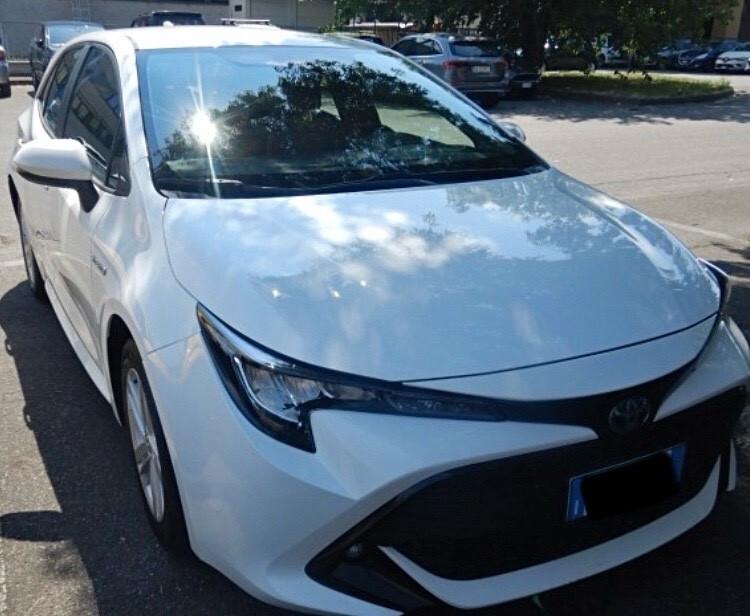 Toyota Corolla 1.8 Hybrid Business