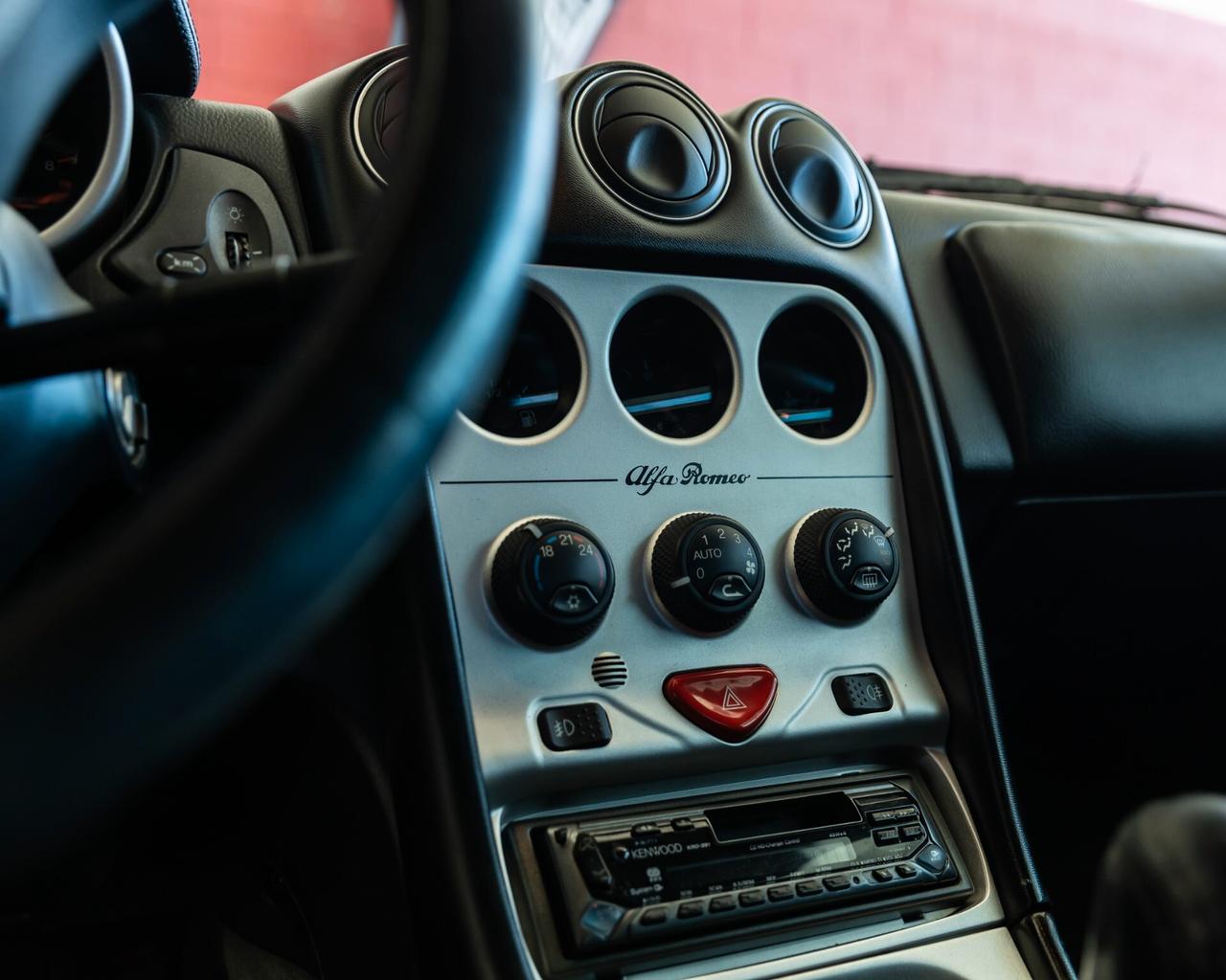 Alfa Romeo 2.0 Twin Spark 150 CV – Basso chilometraggio - Rosso Alfa