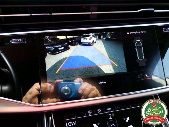 AUDI Q8 45 TDI quattro tiptronic Sport