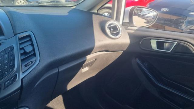 FORD Fiesta 1.5 TDCi 75CV 5 porte Titanium