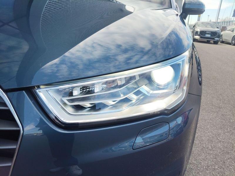 Audi A1 A1 Sportback 1.0 tfsi Sport 82cv