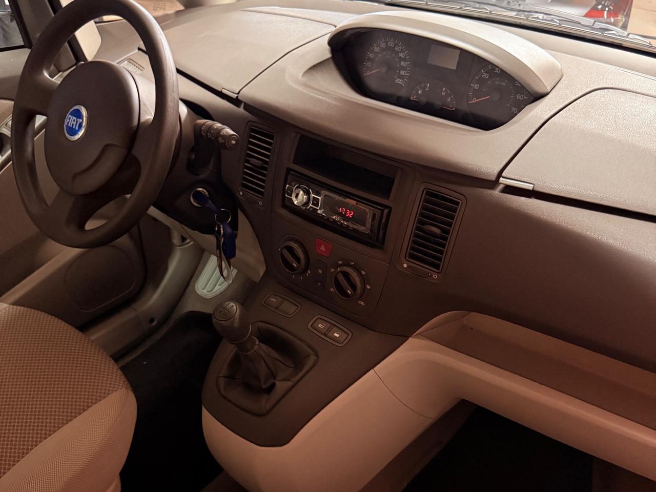 FANTASTICA FIAT IDEA CON SOLI 33.041 KM