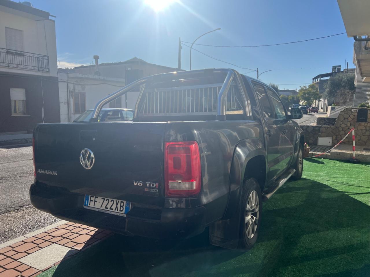 Volkswagen Amarok 3.0 V6 TDI 4MOTION BMT permanente aut. DC Highline