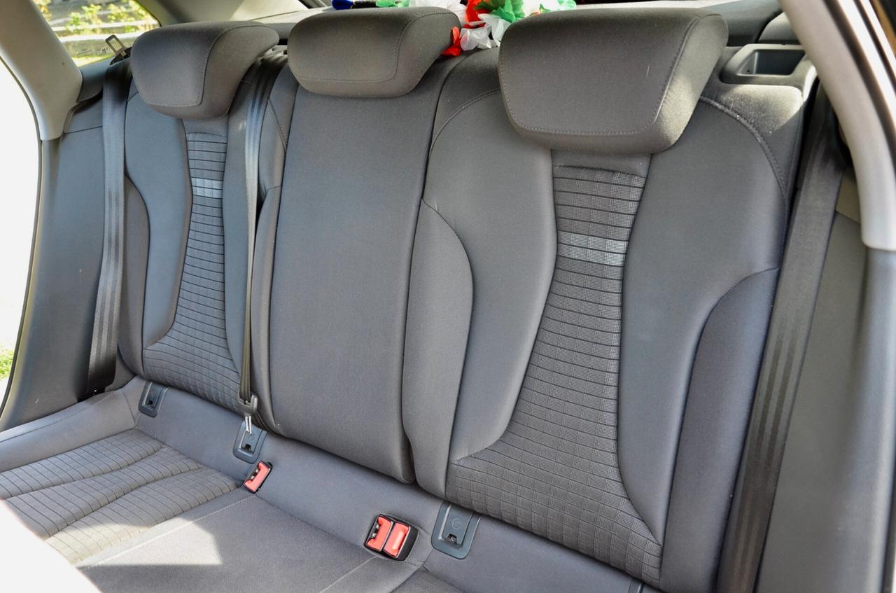 AUDI A3 SPB 1.6 TDI S-LINE EDITION 116cv S-TRONIC, SERVICE UFF AUDI, UFF ITALIANA, EURO 6B, FARI XENO, NAVI, PERMUTE