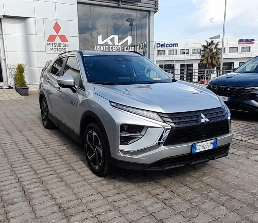 Mitsubishi Eclipse Cross Eclipse Cross 2.4 MIVEC 4WD PHEV Intense IVA ESPOSTA