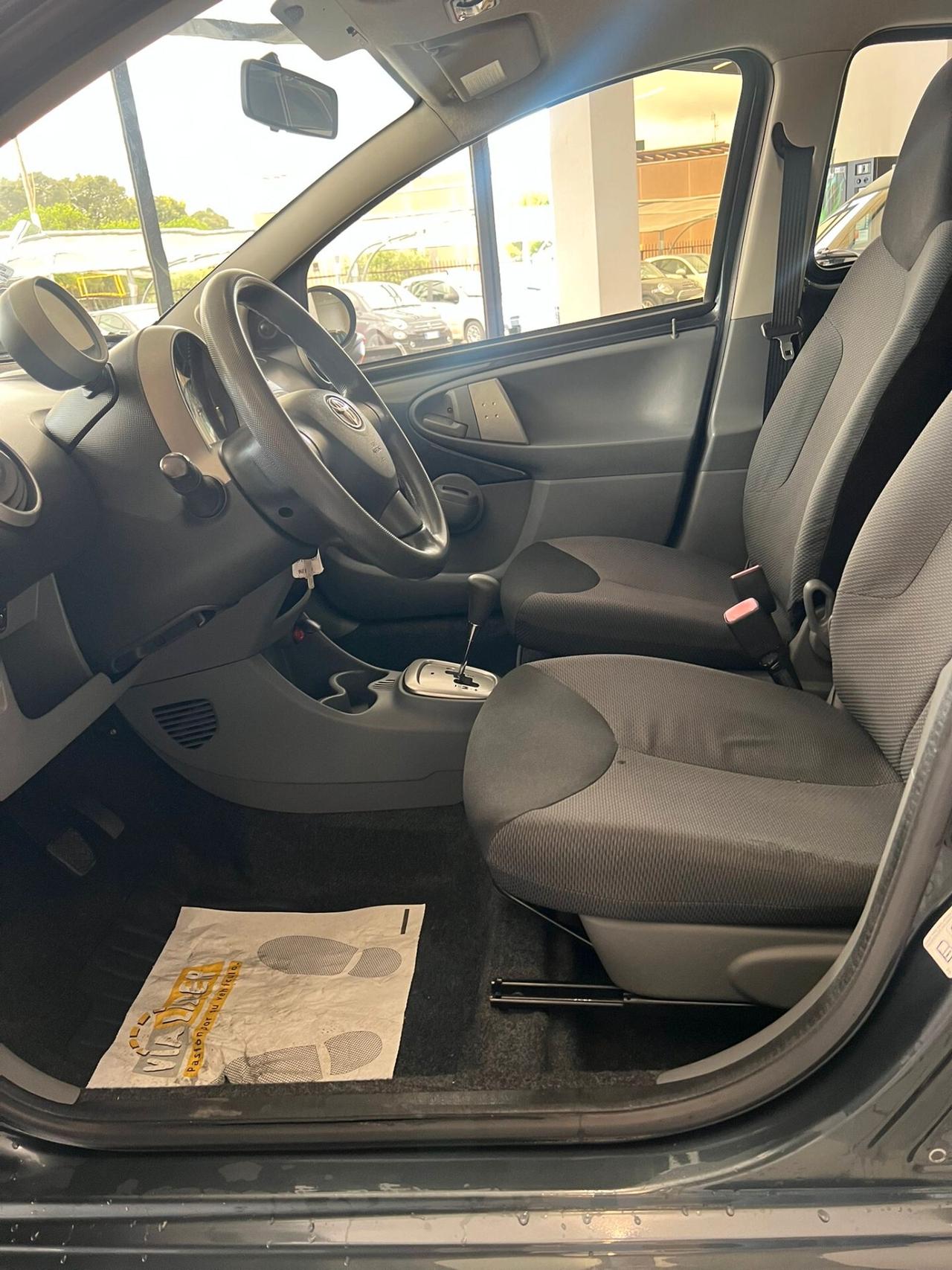 Toyota Aygo 1.0 12V VVT-i 5 porte Now