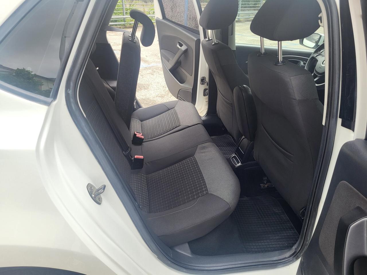 VOLKSWAGEN POLO 1,4 TDI-UNICO PROP-EURO 6-3 REVISI