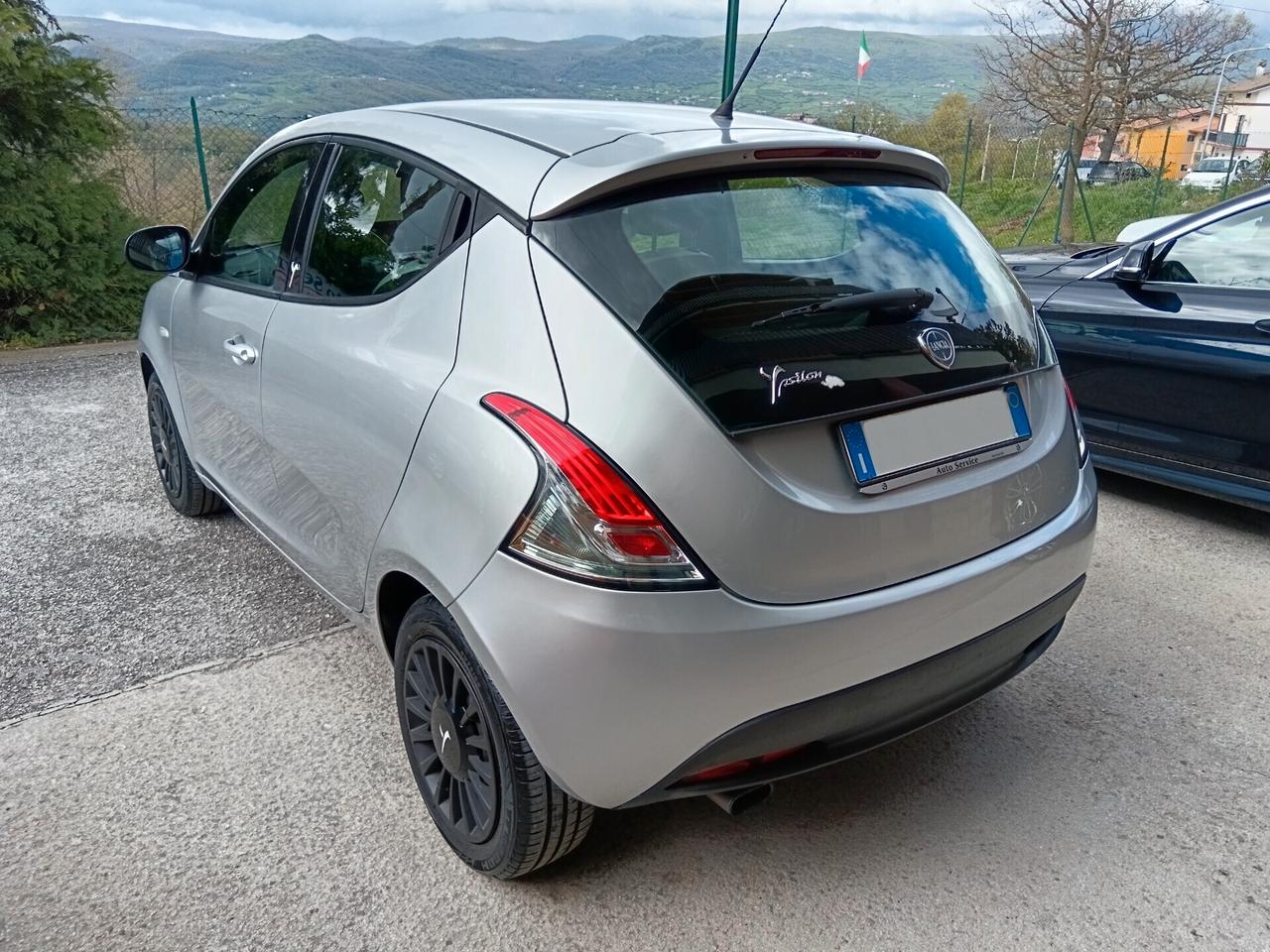 Lancia Ypsilon 1.2 69 CV ELEFANTINO SOLI 45000KM