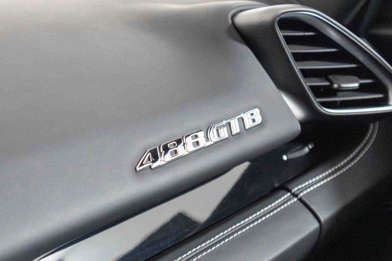 Ferrari 488 GTB V8 NOLEGGIO LUNGO TERMINE - LEASING FULL INCLUSIVE