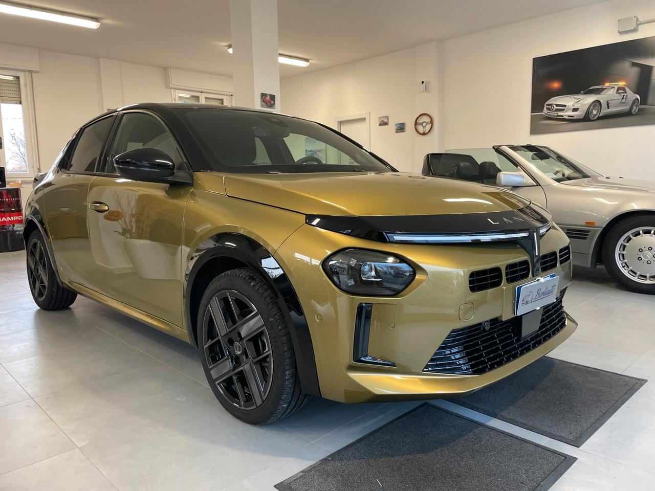 Lancia Ypsilon Hybrid e-DCT LX