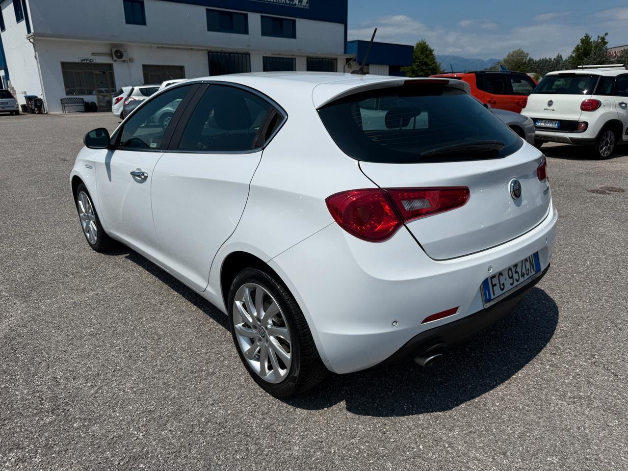 Alfa Romeo Giulietta 1.6 JTDm-2 120 CV Distinctive