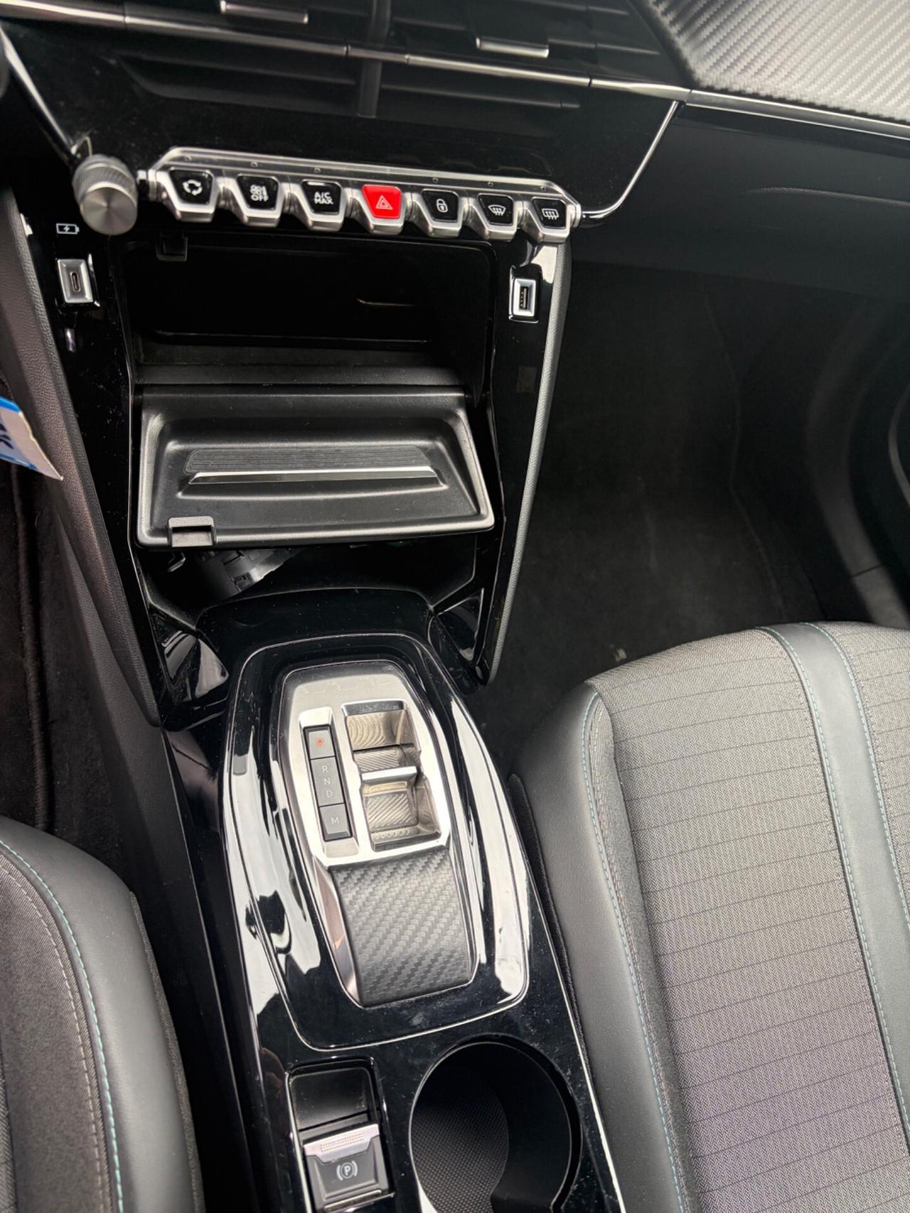 Peugeot 2008 BlueHDi 130 S&S EAT8 Allure