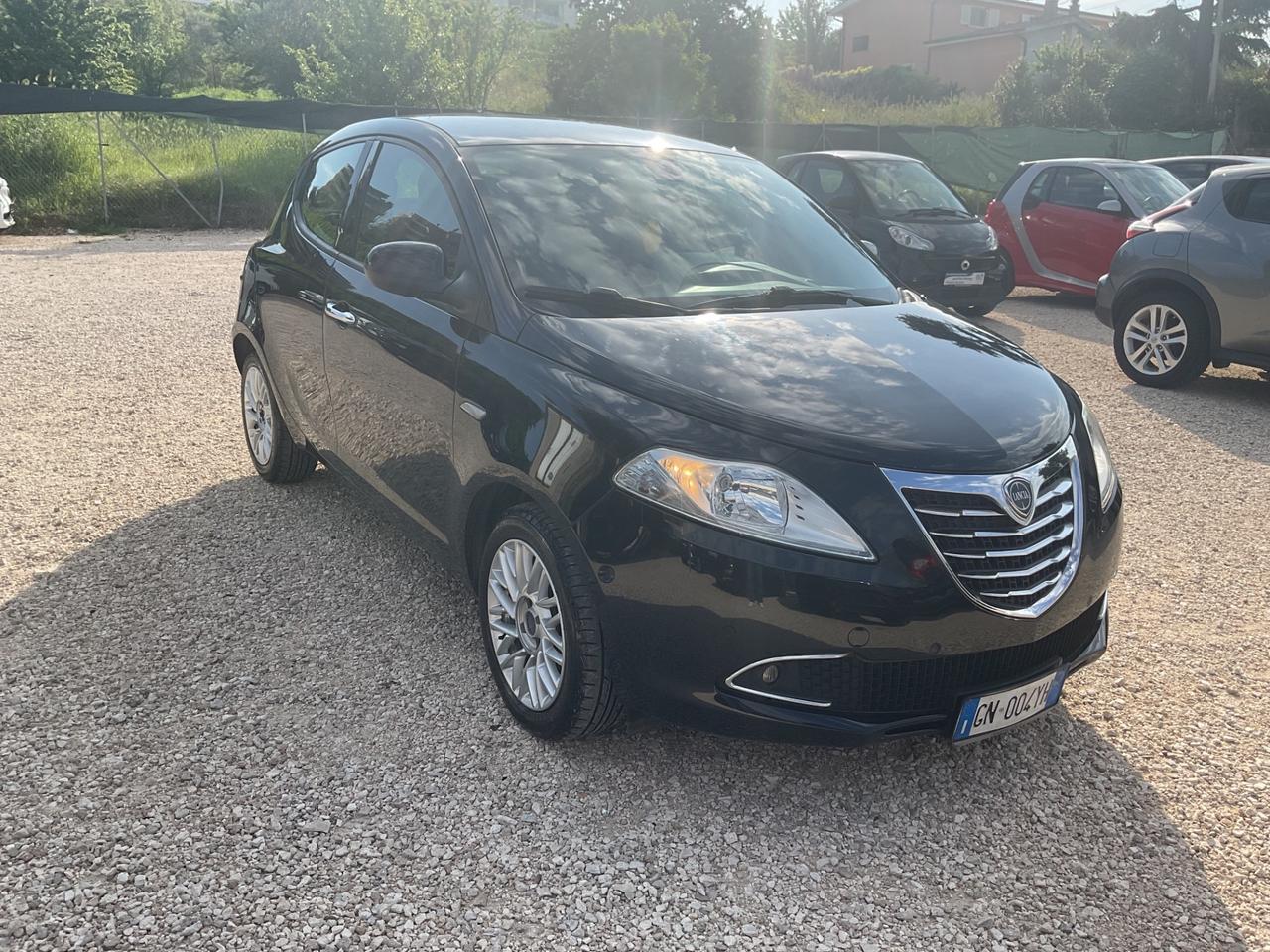 Lancia Ypsilon 1.2 69 CV 5 porte GPL Ecochic Elefantino