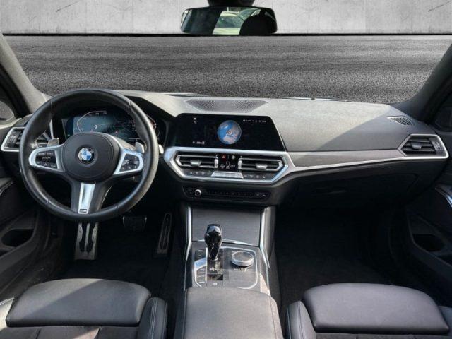 BMW 330 i Msport