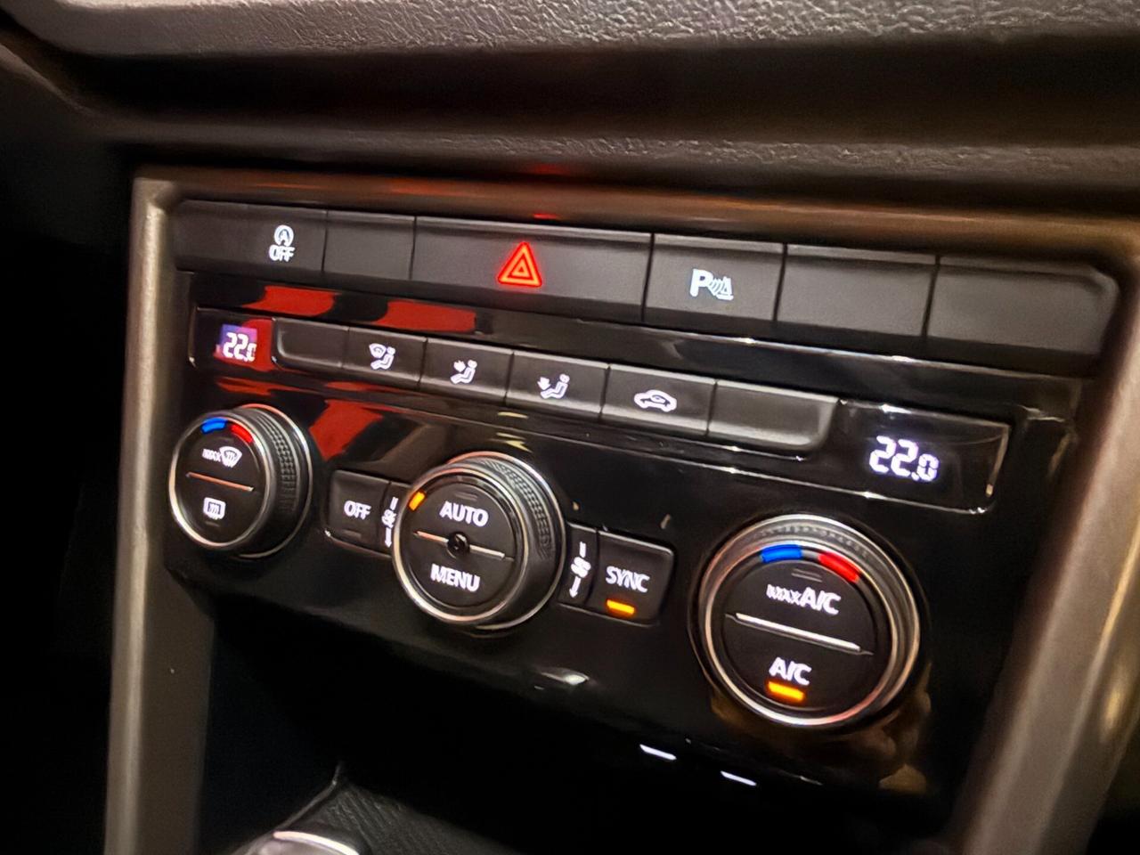 Volkswagen T-Roc 2.0 TDI SCR 150 CV DSG TETTO APRIBILE