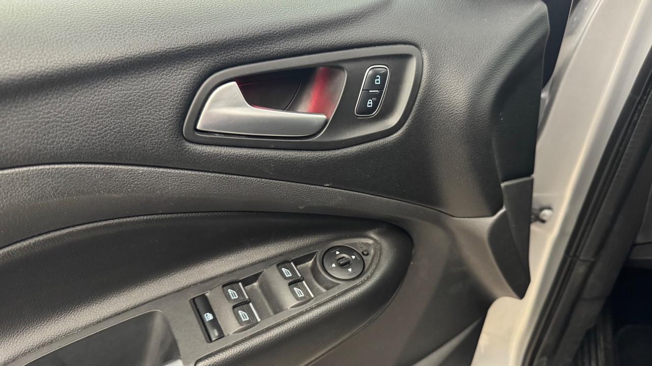 Ford Kuga 1.5 TDCI 120 CV S&S 2WD Titanium-2018