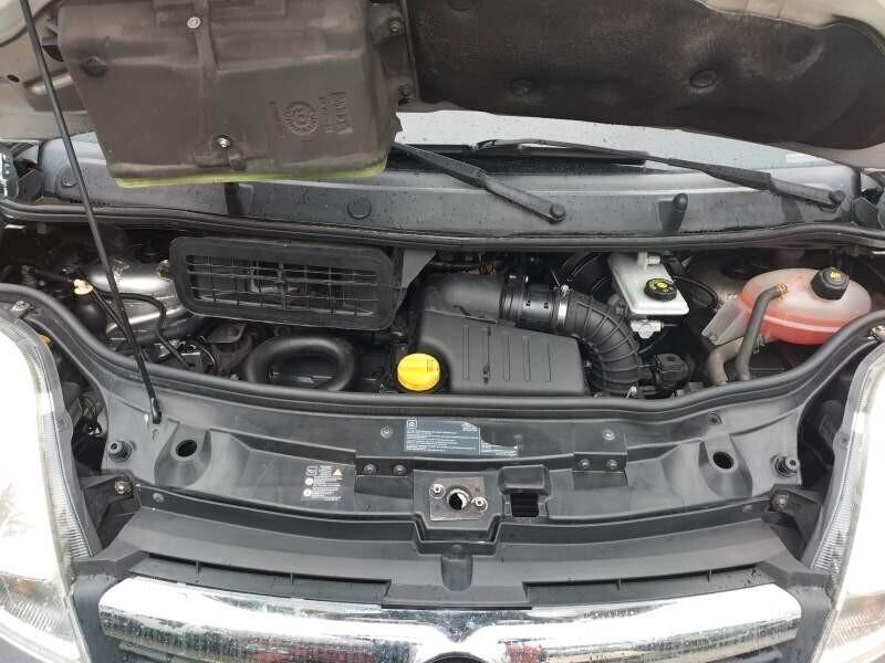 Opel Vivaro 29 2.0 CDTI 120CV 9 POSTI Furgone Vetrato Fap
