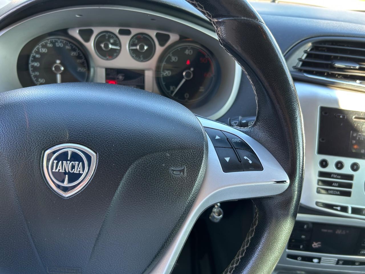 Lancia Delta 1.6 MJT 120cv DPF Oro