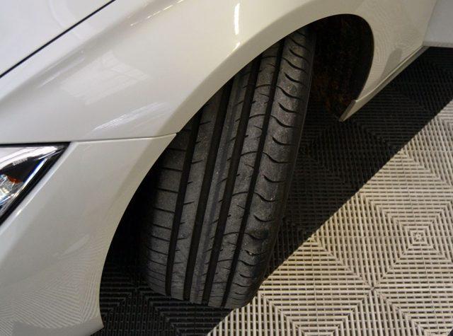 BMW 320 d Touring Sport Automatica - Navi - Xenon - Pdc