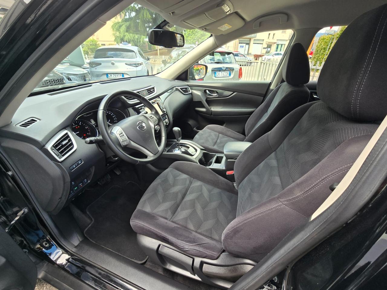 Nissan X-Trail 1.6 DCI 2wd Xtronic / TELECAMERA 360°