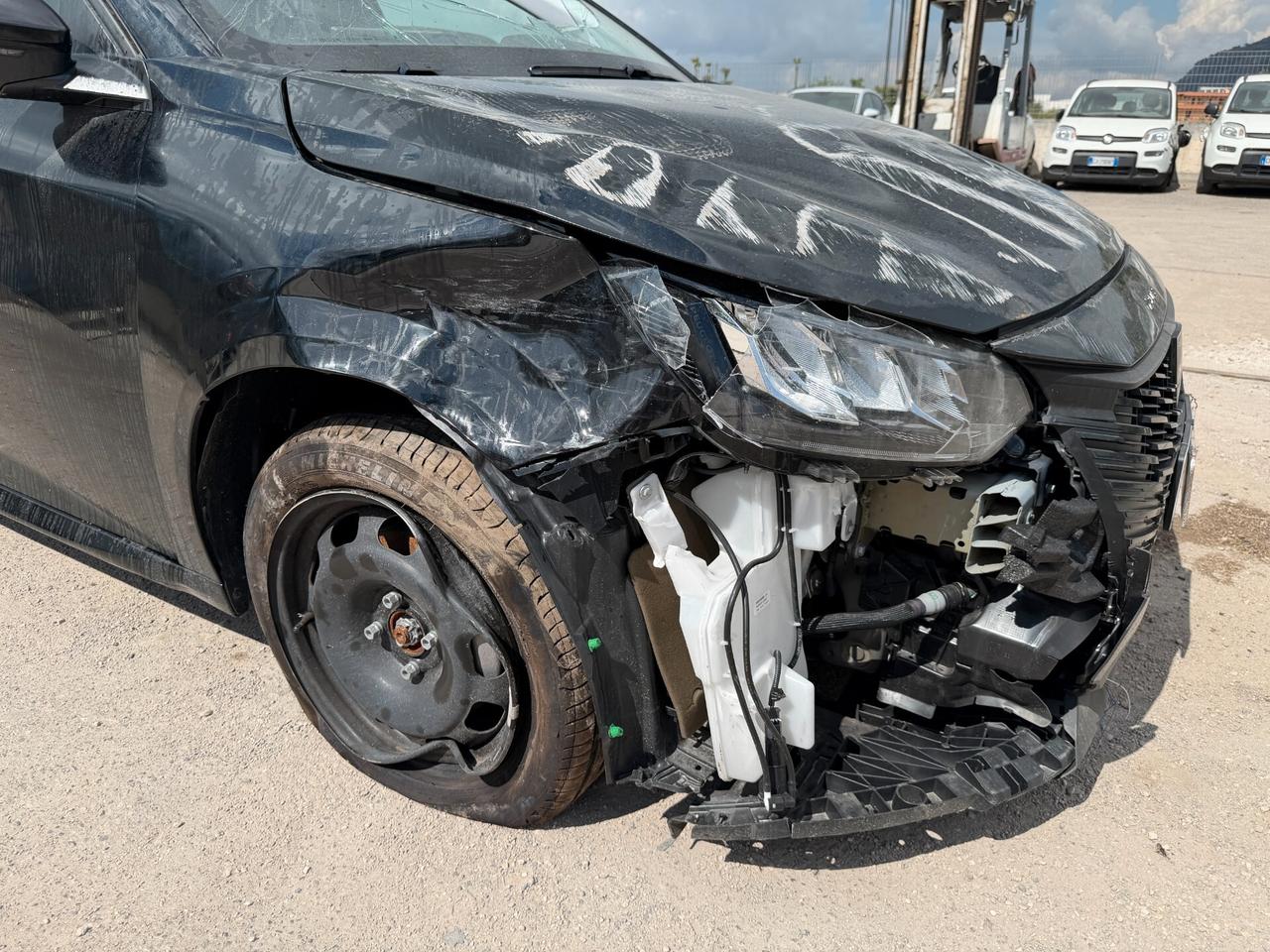 PEUGEOT 208 2026 1.2 HYBRID 101 CV *AIRB OK