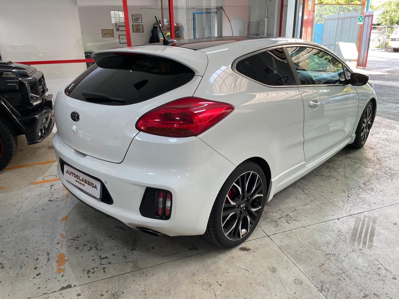 Kia Ceed pro_cee'd 1.6 T GDI 3p. 84.000KM!!!