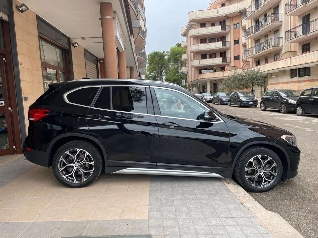 Bmw X1 xDrive20d xLine Plus TETTO NAVY PELLE LED 18