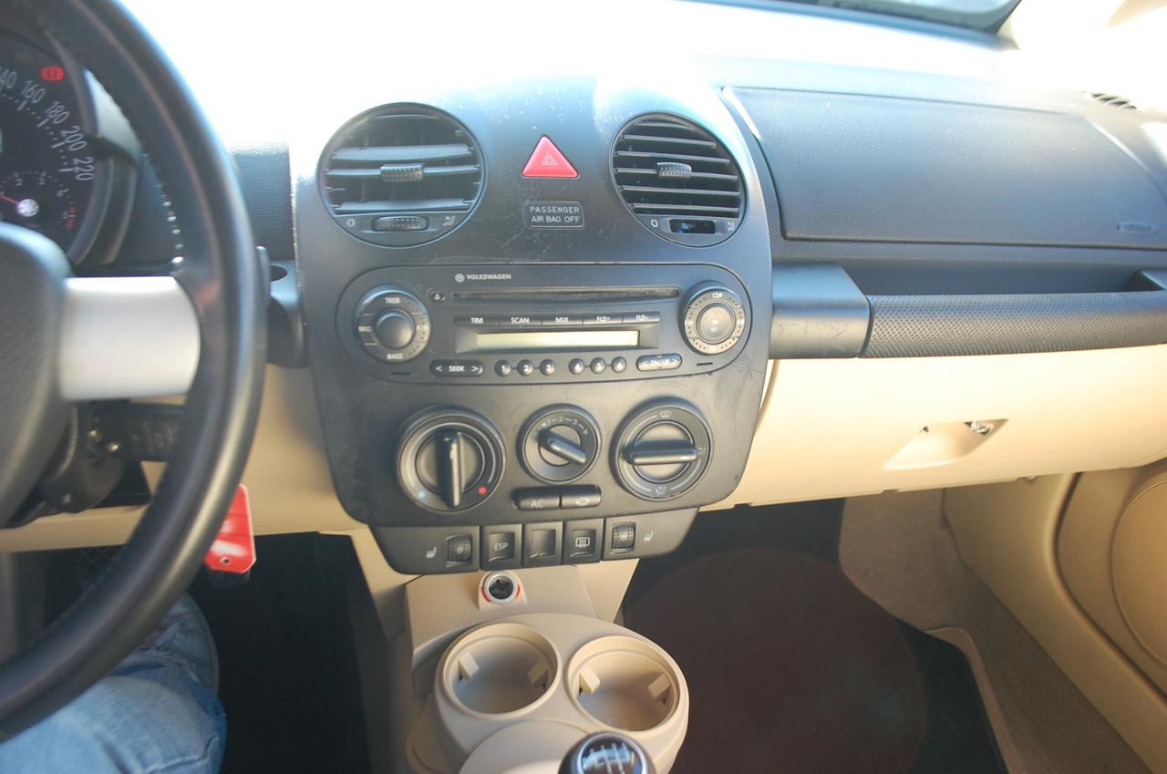 Volkswagen New Beetle Cabrio 1.9 TDI 100CV Uff Italy Lega Pelle