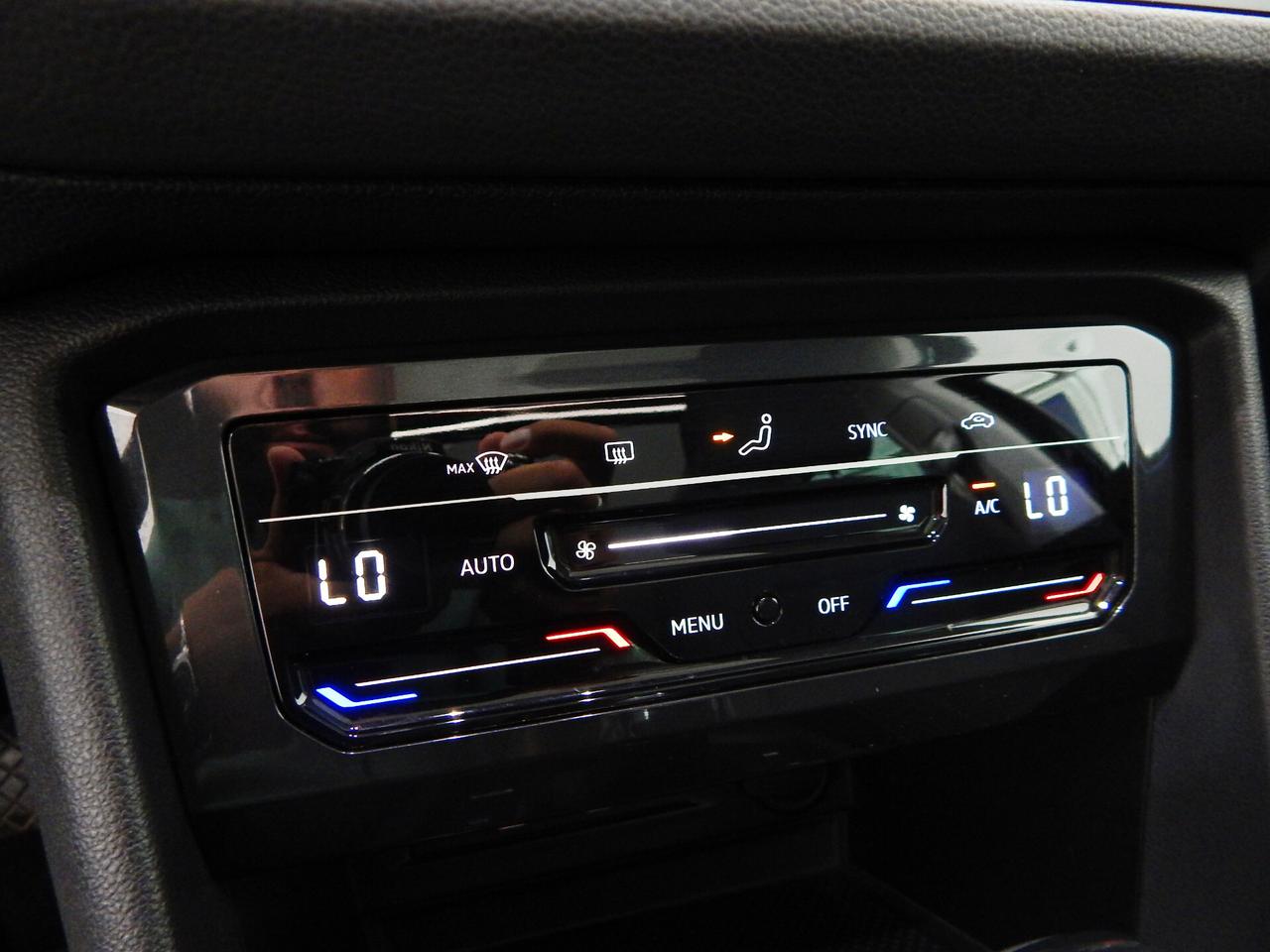 Volkswagen Tiguan 2.0 TDI Elegance 150cv DSG TETTO-NAVI-RADAR-PARK-LED